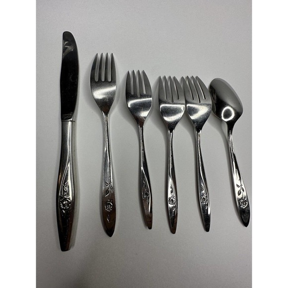 Oneida Craft Deluxe Lasting Rose Stainless Flatware Replacement 6 Pc - Picture 5 of 6